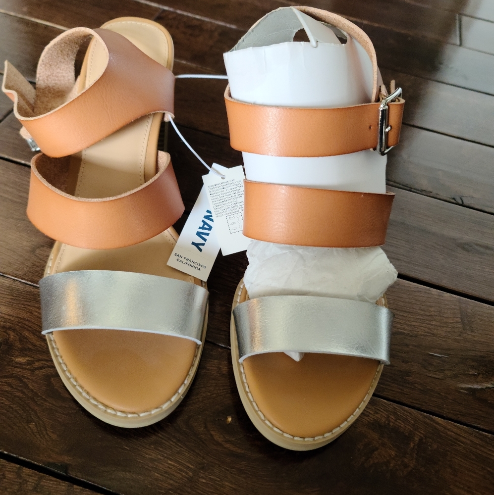 Old navy Heels in silver and tan